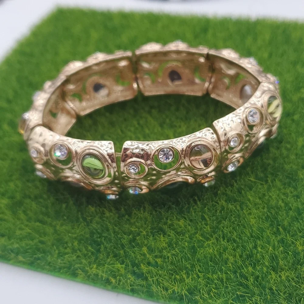 Elegant Gold Tone‎ Bracelet with Multicolor Gemstones B3006